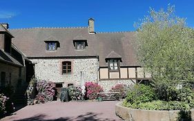 Sunset Family Guesthouse Mont Saint Michel