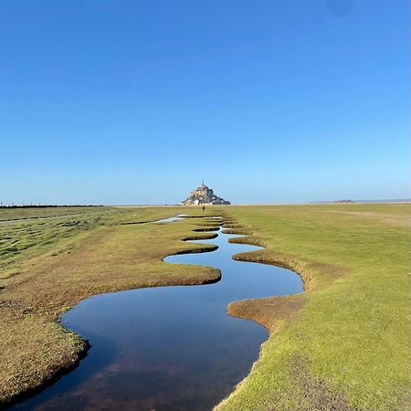 Sunset Family Guesthouse Mont Saint Michel Céaux Exterior foto